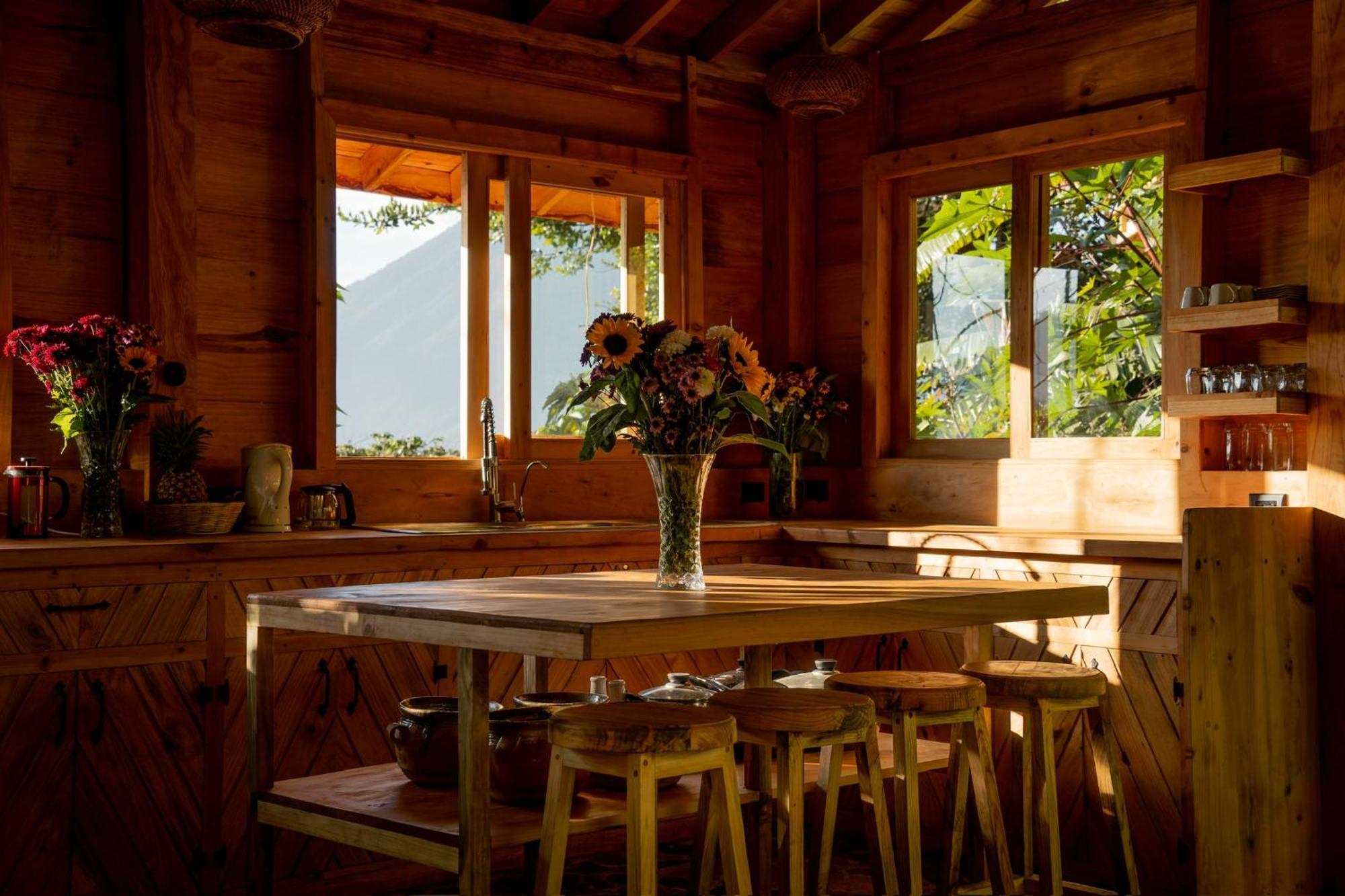 Fuego Atitlan Eco-Hotel San Marcos La Laguna Exteriör bild